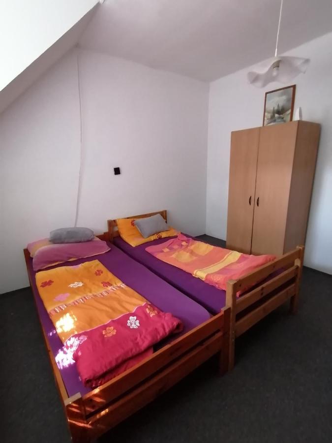 Malomtavi Vendeghaz Apartment Tapolca Exterior photo