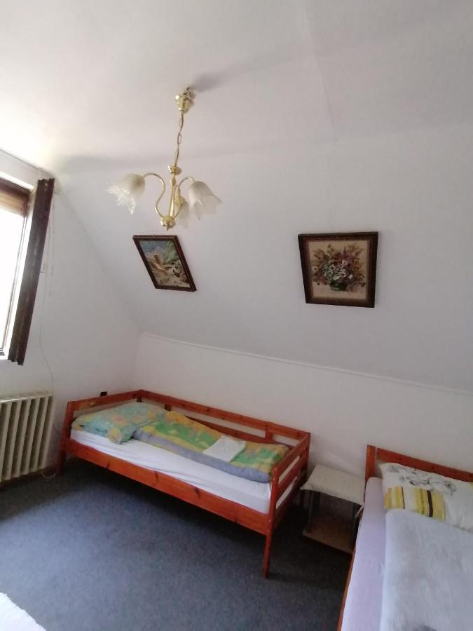 Malomtavi Vendeghaz Apartment Tapolca Exterior photo